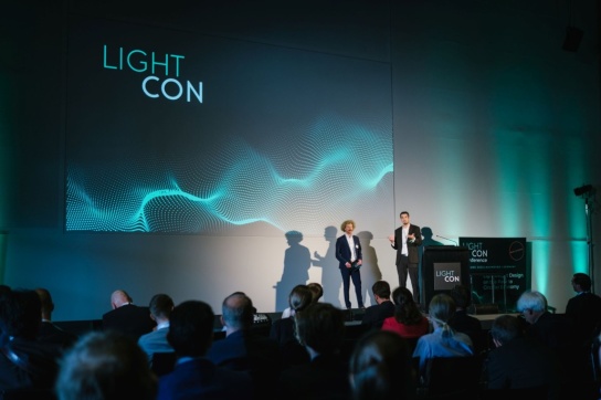 Stefan Schmitt, OHLF als Moderator auf der LightCon in Hannover